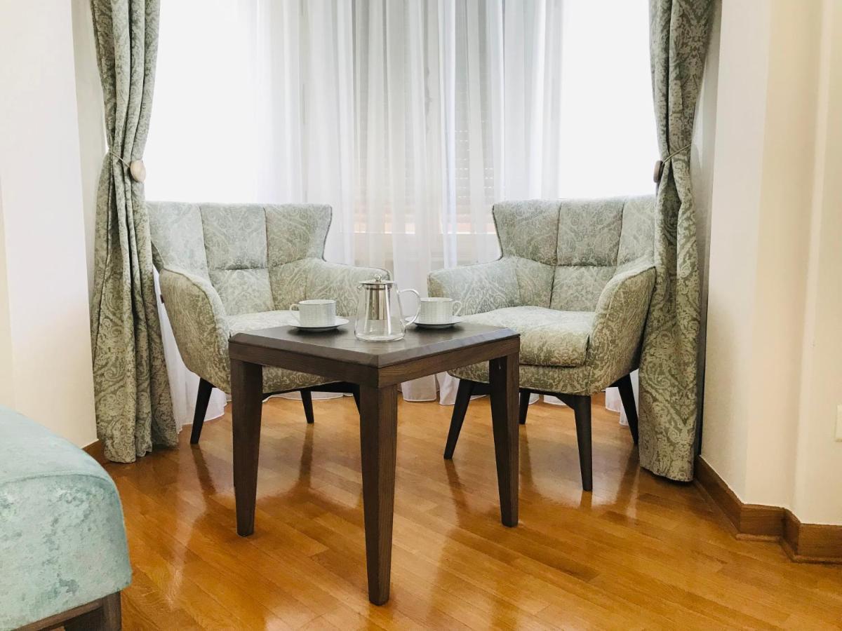 Knez Sima Jacuzzi, 3 Bedrooms, Balcony In Stari Grad Belgrade Exterior photo